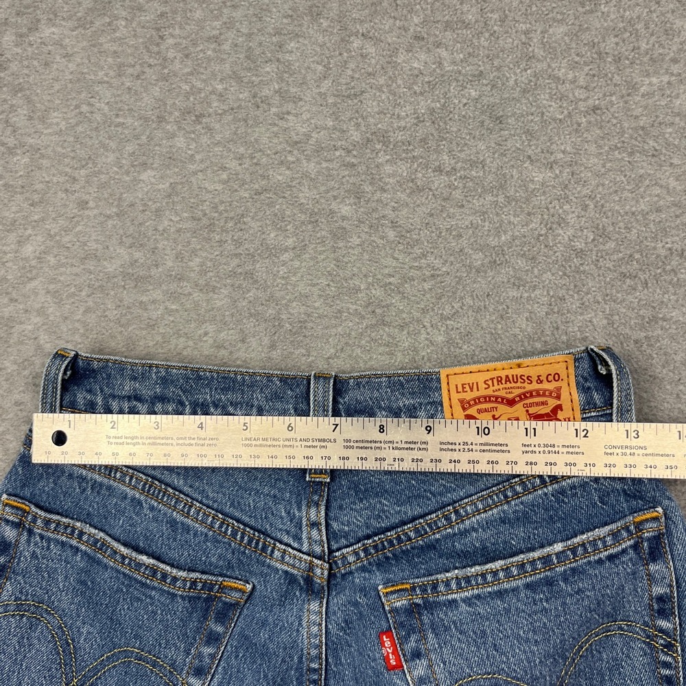 Levi Jeans Womens 25x30 Blue 501 Straight Leg Button Fly Denim Medium Wash - Picture 10 of 13